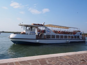 P9100015 Ferry naar Venetië