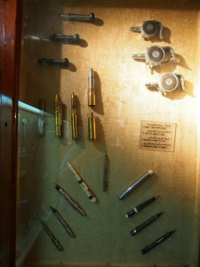 PA032098 - Abdeen Palace Museum (spionagepistolen)