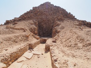 PA082926 - Abu Sir (piramide van Sahure)