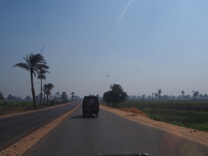 PA183883 - Wegbeeld omgeving Malawi