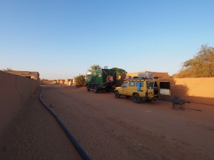 PA274449 - Overnachten voor de deur van Sudanese fixer in Wadi Halfa