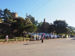PB155981 - Kerkdienst voor ingang paleizen Gondar