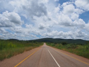 P3245248 - Onderweg naar Mfuwe