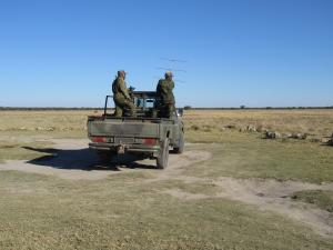 IMG 0021 - Soldaten in Khama Rhino Sanctuary